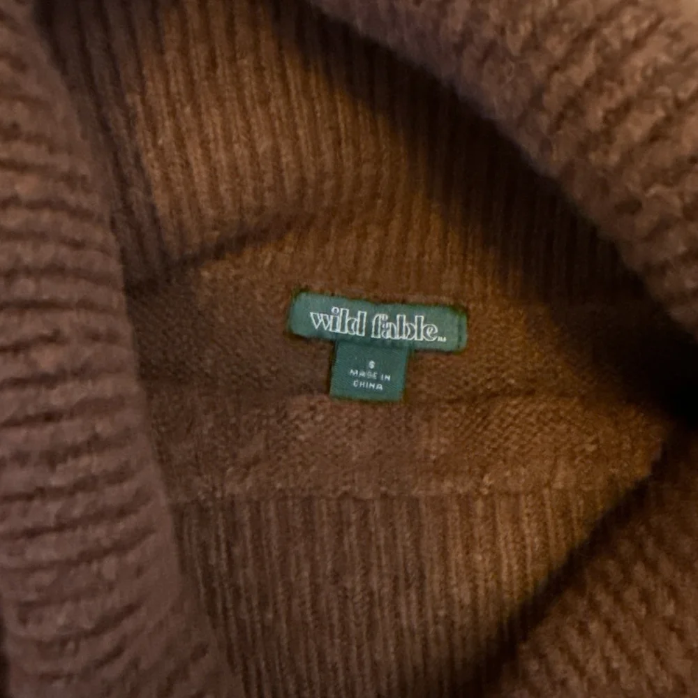 Wild Fable Brown Cable Knit Cowl Neck Cropped Sweater Size S